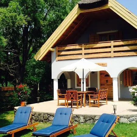 Balaton Rustic 아파트 *
